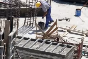 Кабинетът и синдикатите поведоха нов спор за отпуски