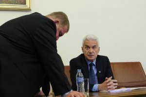 Коалацията Обединени патриоти трудно ще оцелее Волен Сидеров може да