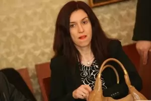 Конфликтът на интереси на Нели Кордовска падна в съда