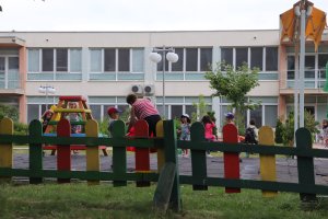 След като десетки внучета на работещи в столичните детски градини