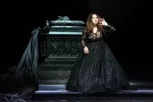 Гледайте онлайн "Метрополитън опера" и Берлинската филхармония