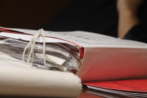 На фона на дългове от 4 млрд лв Националната електрическа