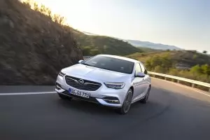 Opel сложи нов двигател на флагмана си