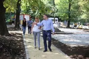 Фандъкова беше освиркана в Княжево