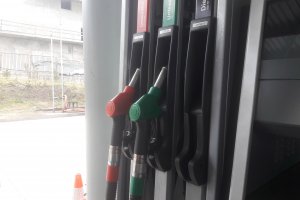 Представители на Комисията за защита на конкуренцията КЗК са влезли