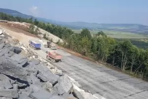 Държавна фирма взима без конкурс 1.1 млрд. лева за 134 км от магистрала „Хемус“