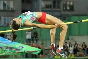 Мирела Демирева се класира на финал с два скока