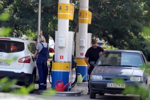 За последния месец масовият бензин е поскъпнал с 0 09 лв л 4 81