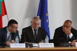 Безразличието на суверена крепи тази безобразна власт