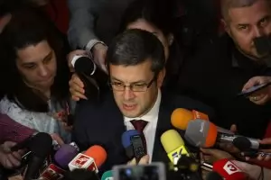 ГЕРБ и БСП се изпокараха заради Унгария