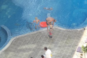 Морето си е море а басейнът басейн До такава