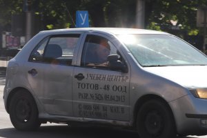 Шофьорските курсове да се увеличат с 10 часа Тази идея