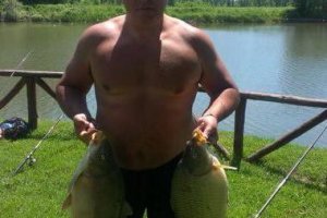 ИДЕАЛЕН ДЕН ЗА РИБКА ШАРАНКА Кандидат премиерът Николай Габровски който взе мандата да