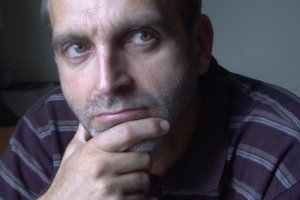 Френската революция събори аристокрацията  кадифената детронира комунистическата номенклатура  дигиталният народ днес се