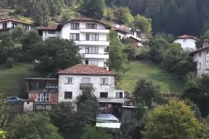 Депутатите скалъпиха временно решение за селата без кметове