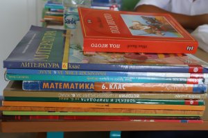 След няколко пъти отлагане днес депутатите дадоха зелена светлина на безплатните учебници