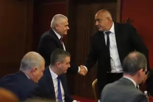  Борисов наредил спиране на поръчка, след като гледал телевизия