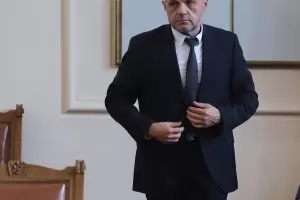  Кабинетът пише стандарти за качествено обслужване в администрацията