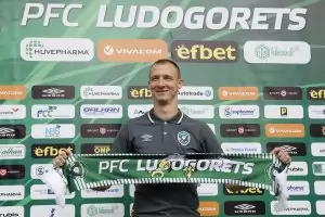  Отборите от Топ 3 взеха общо двама българи през лятото