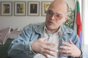 Тихомир Безлов: С акция "Олигарх" се прави ревизия на прехода