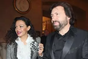 Диаманти и документи са иззети от къщата на Баневи