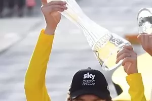 Шампионът на "Тур дьо Франс" моли крадци да му върнат трофея
