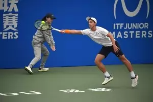 Андреев е полуфиналист на юношеския "Мастърс"