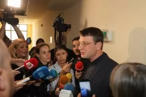 Ваклин получи забавените от Иванчева разрешения да строи