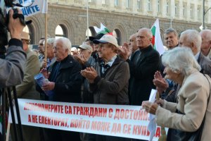 Обещанията на ГЕРБ да преизчисли всички пенсии се оказаха както