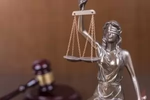 В Германия осъдиха четирима български тийнейджъри за групово изнасилване