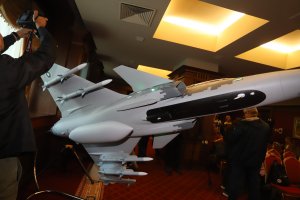 Европейската комисия ЕК предложи днес новото военно оборудване в ЕС