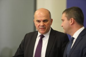 Както и обезщетенията от НОИ семейните помощи за деца остават