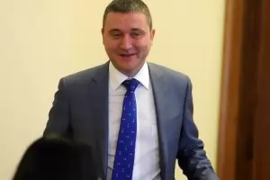 Владислав Горанов оправда със закона скандалния ръст на партийните субсидии