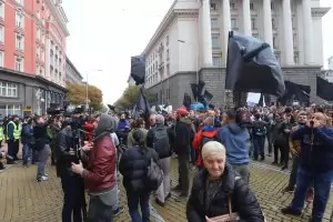 Майките на деца с увреждания отново протестират
