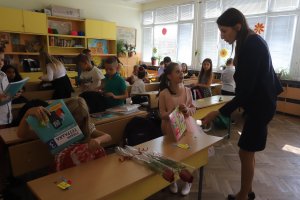 Стотици учители се търсят в страната преди началото на учебната