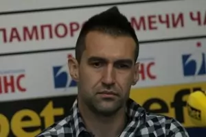 Камбуров се разсърди на феновете на "Локо" (Пд)