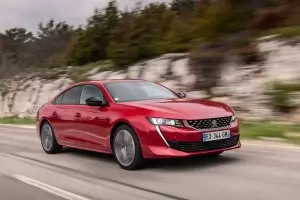 Peugeot 508 отправя предизвикателство към германците