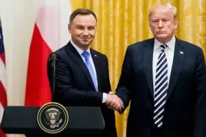 Полша разследва американски военни за побой над местен зъболекар и двамата му сина 
