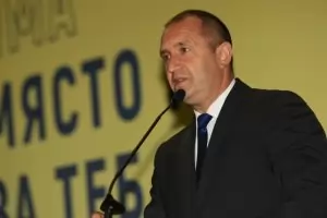 Румен Радев: Стотици хиляди българи живеят в бедност и социално изключване
