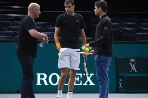 Григор Димитров засега остава в световния Топ 10