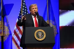 Тръмп сее омраза и жъне насилие