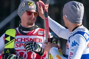 Австриец спечели първото спускане този сезон