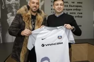 Николай Михайлов се завърна в "Левски" 11 години по-късно