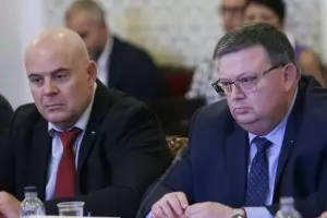 Цацаров и Гешев са на работно посещение в Турция