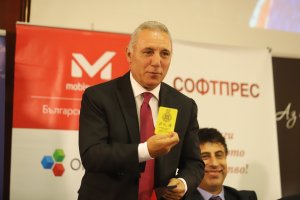 Христо Стоичков реши да се включи със свое предложение в