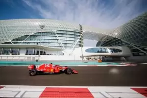 Льоклер изпревари Фетел в дебюта си за "Ферари"