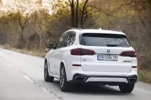 Южна Корея глобява с 10 млн. долара BMW