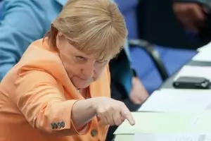 Меркел и други германски политици са станали жертва на хакери