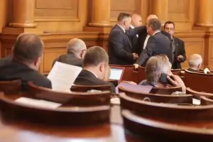 Депутатите ще изберат ново бюро за контрол на СРС