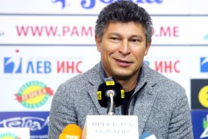 Селекционерът на националния отбор Красимир Балъков се компрометира с включването